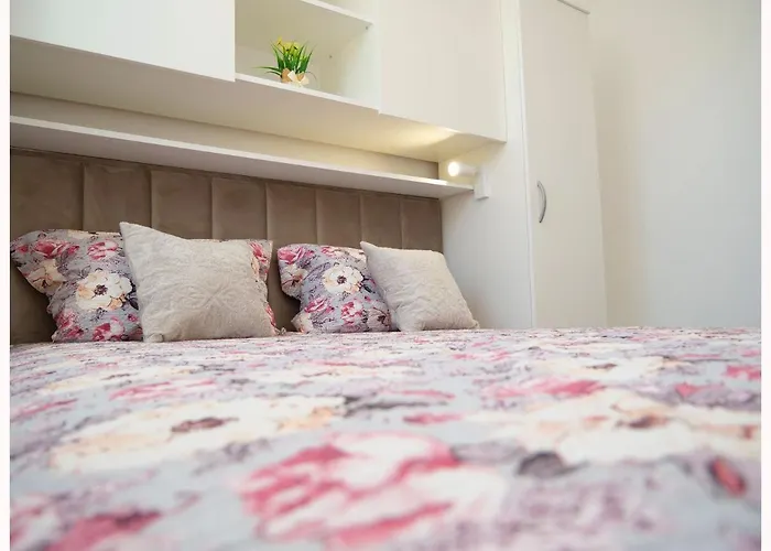 Апартаменты House Luketini Dvori *