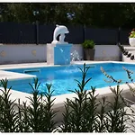 House Luketini Dvori Apartman *