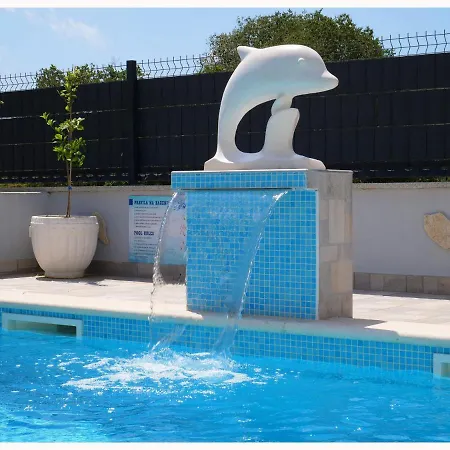 House Luketini Dvori شقة *