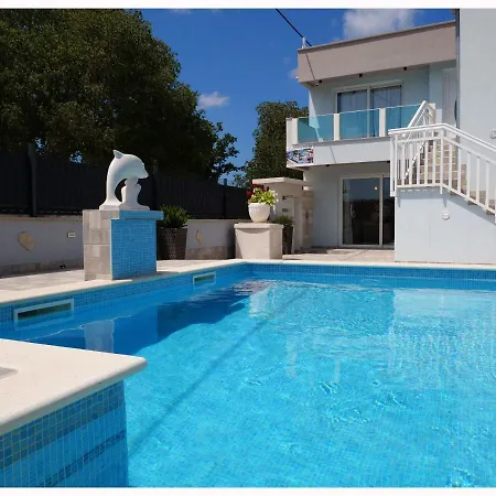 House Luketini Dvori *