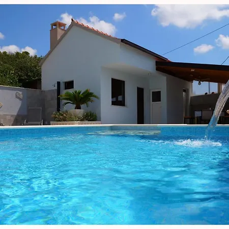 شقة House Luketini Dvori Blizna Donja