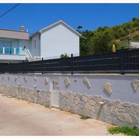 House Luketini Dvori شقة Blizna Donja