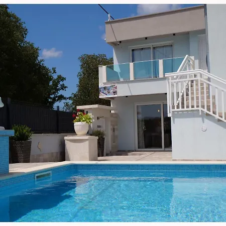 شقة House Luketini Dvori *