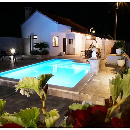 House Luketini Dvori *